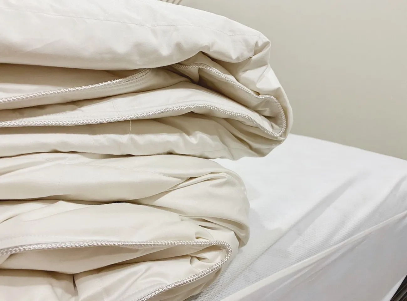 iDOWN BEDDING – 98超輕暖波蘭羽絨被|吸濕排汗|保持恆溫|不壓迫胸腔讓你一覺好眠|今年必入手的超輕羽絨被 - 第38張圖 iDOWN BEDDING – 98超輕暖波蘭羽絨被|吸濕排汗|保持恆溫|不壓迫胸腔讓你一覺好眠|今年必入手的超輕羽絨被