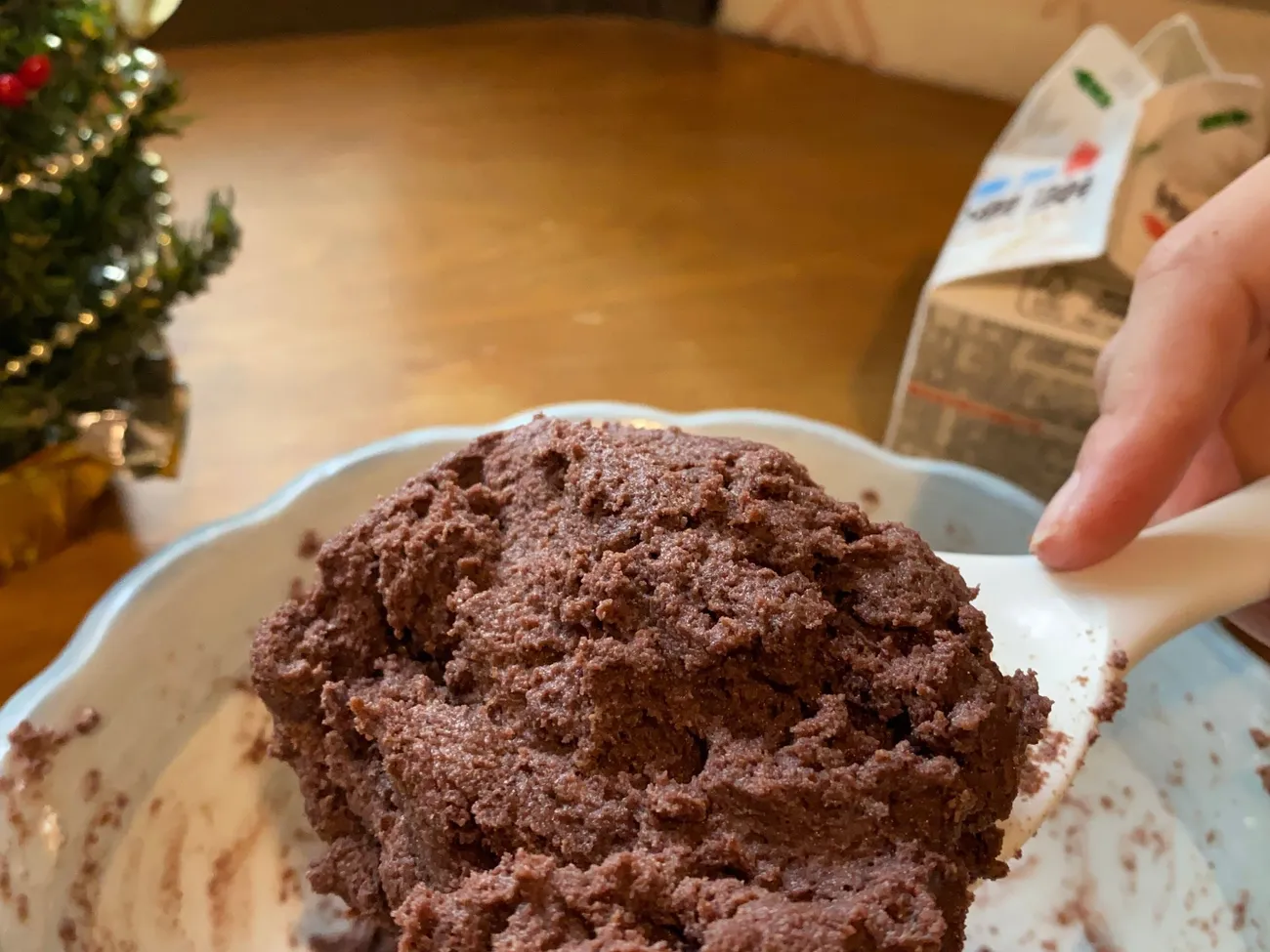懶人必收食譜|松果巧克力蛋糕|免烤箱!有手就會做|簡單簡單4種材料|親子同樂|搭配營養師高敏敏親研可可百卡餐!享用營養下午茶 - 第6張圖 懶人必收食譜|松果巧克力蛋糕|免烤箱!有手就會做|簡單簡單4種材料|親子同樂|搭配營養師高敏敏親研可可百卡餐!享用營養下午茶