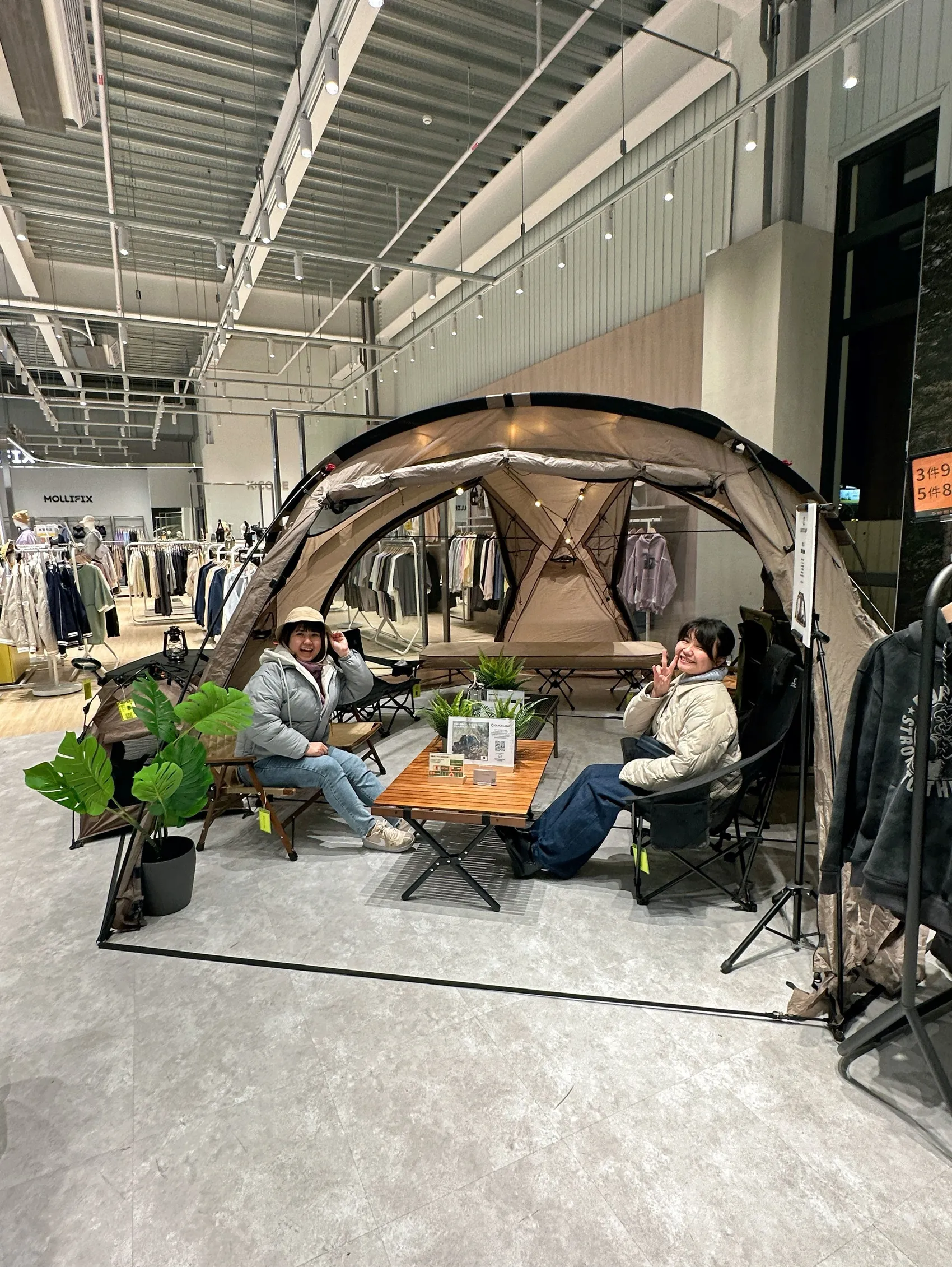 [台中北屯區] Life8 SELECT台中松竹旗艦店新開幕｜旗下6大品牌齊聚一堂｜佔地230坪｜全台第2間大型街邊店！
