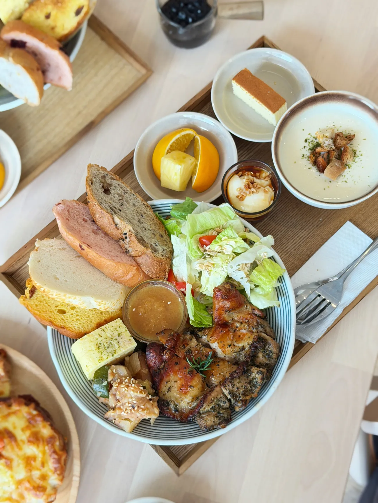 [台中西區] 朝食午宴Just Brunch 台中店｜北部人氣名店插旗台中｜必點澎湃早午餐盤＆菜單分享！
