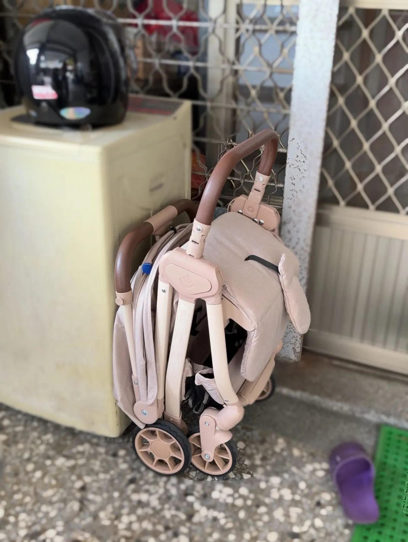 育兒好物推薦｜Unilove Pika自動秒收推車｜ 單手秒收＋6.2kg輕量設計｜媽媽一打一也能輕鬆出門！