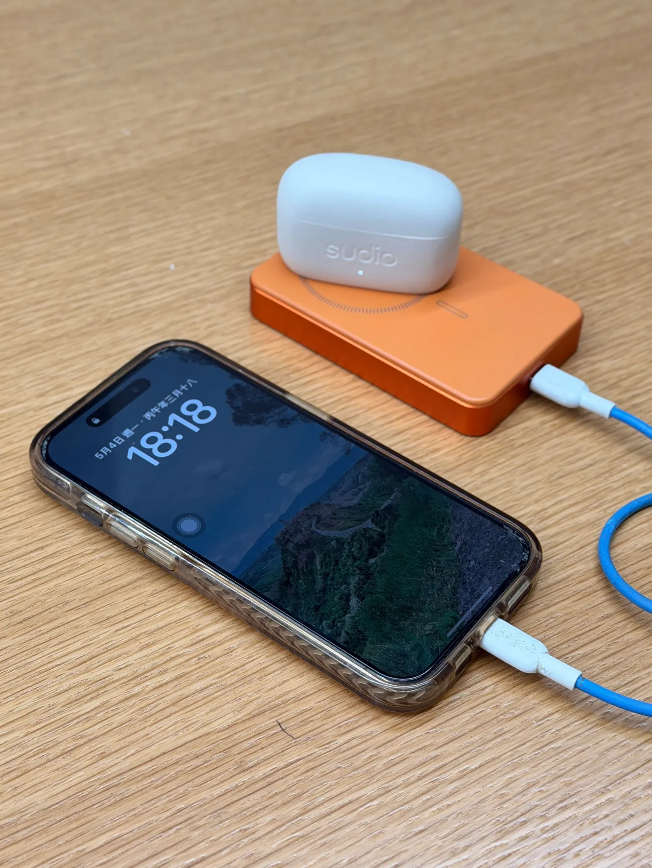 POLYBATT PB11防爆固態電池｜AI智能溫控快充行動電源｜全台首款LCD液晶大螢幕｜超美6色任你選擇！