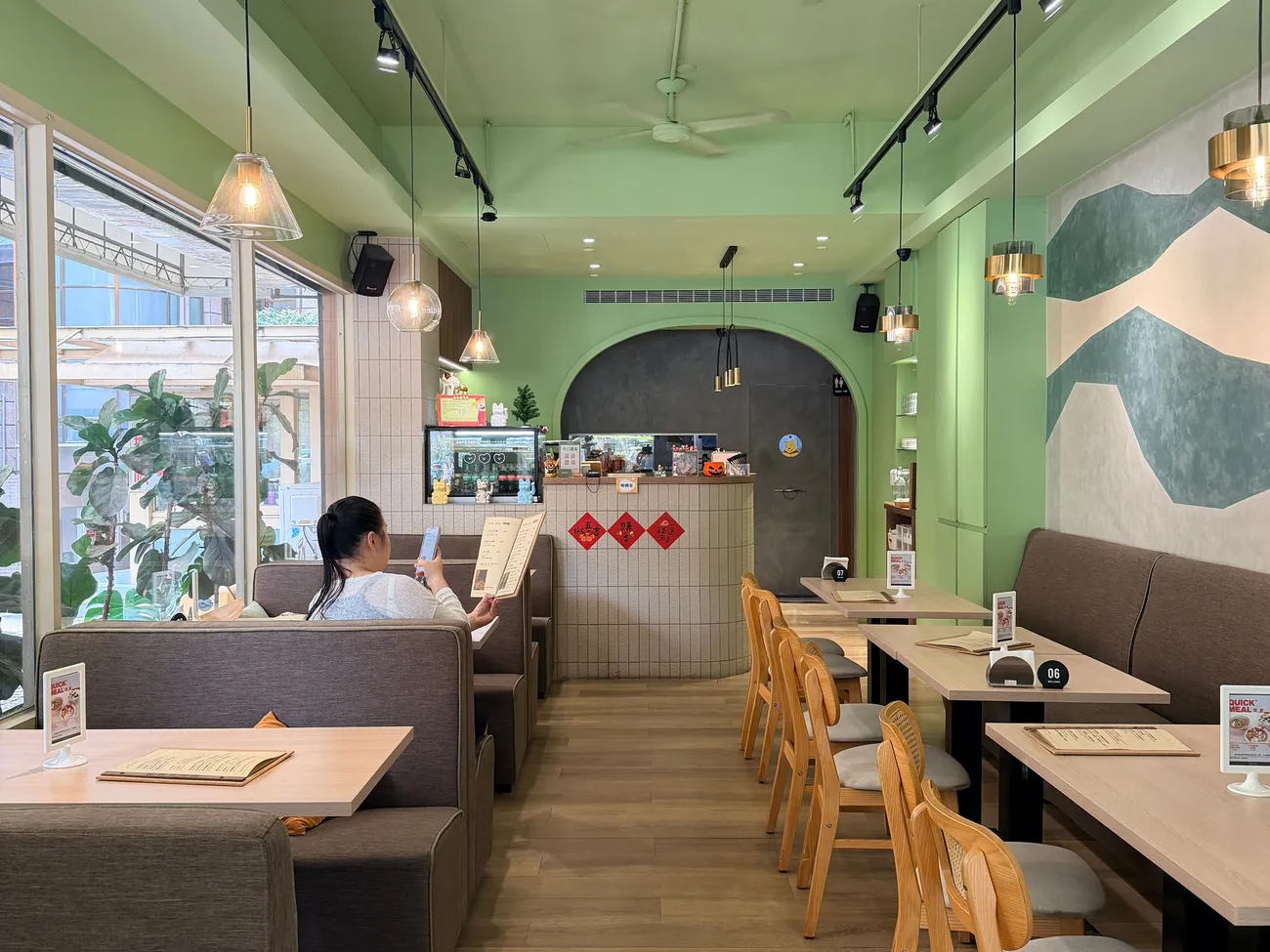 [台中西區] 野菜共合國｜全素紅燒牛肉麵太神還原｜重新認識「蔬食」的味覺體驗！