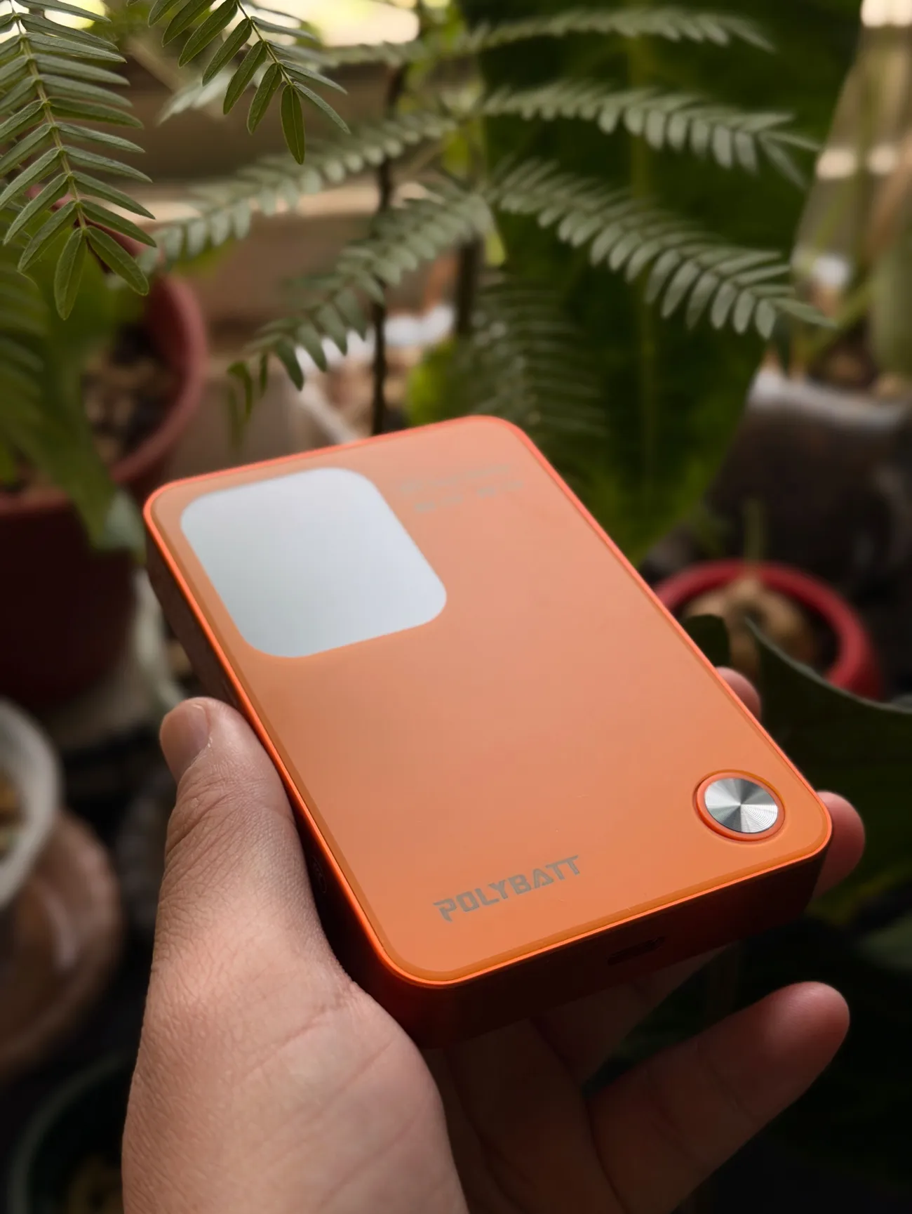 POLYBATT PB11防爆固態電池｜AI智能溫控快充行動電源｜全台首款LCD液晶大螢幕｜超美6色任你選擇！