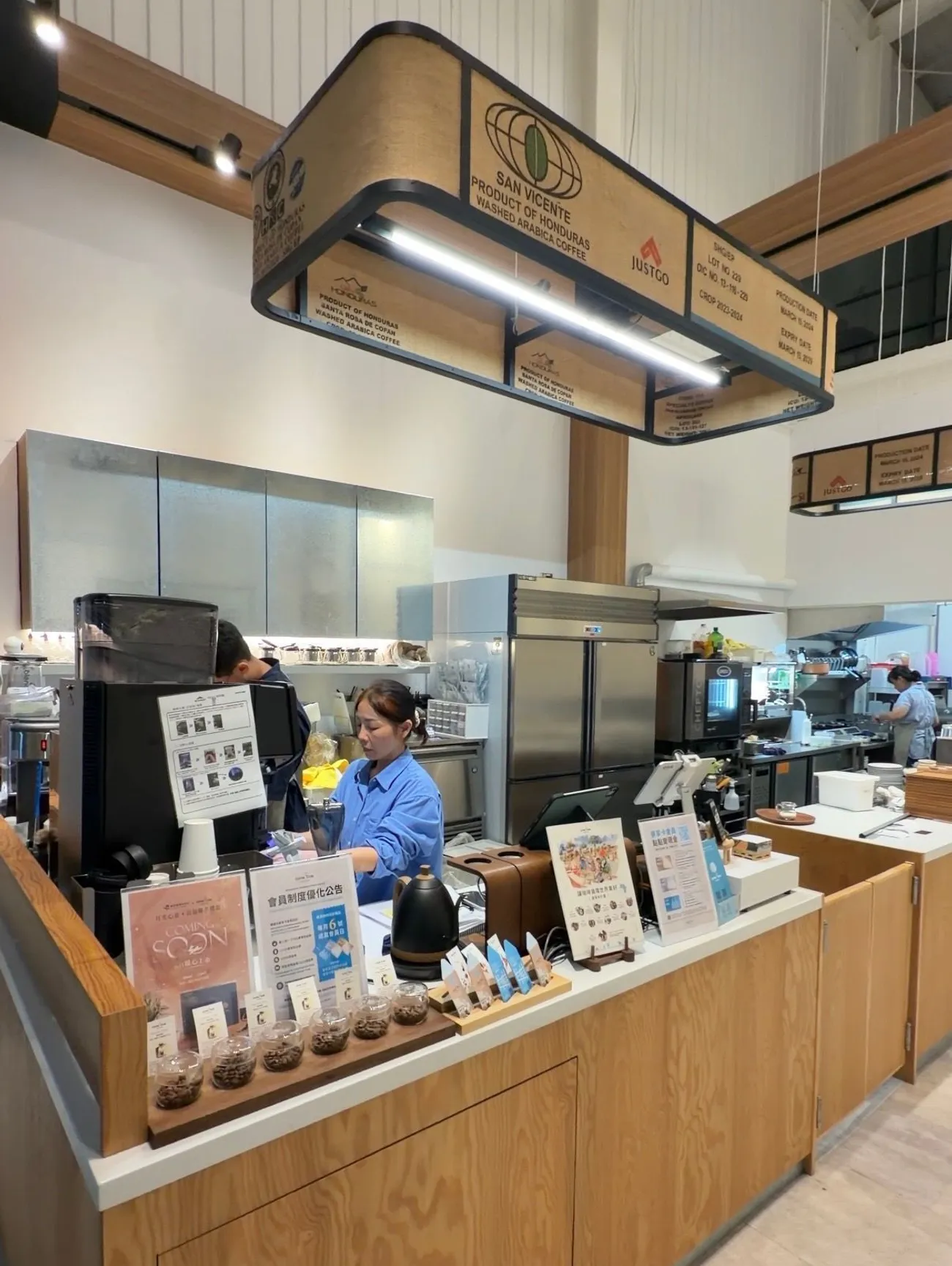 成真咖啡ComeTrue CAFE夏季新品開箱|剝皮辣椒雞義大利麵、濃叻沙海鮮義大利麵、夏日限定創意咖啡一次開箱! - 第2張圖 成真咖啡ComeTrue CAFE夏季新品開箱|剝皮辣椒雞義大利麵、濃叻沙海鮮義大利麵、夏日限定創意咖啡一次開箱!