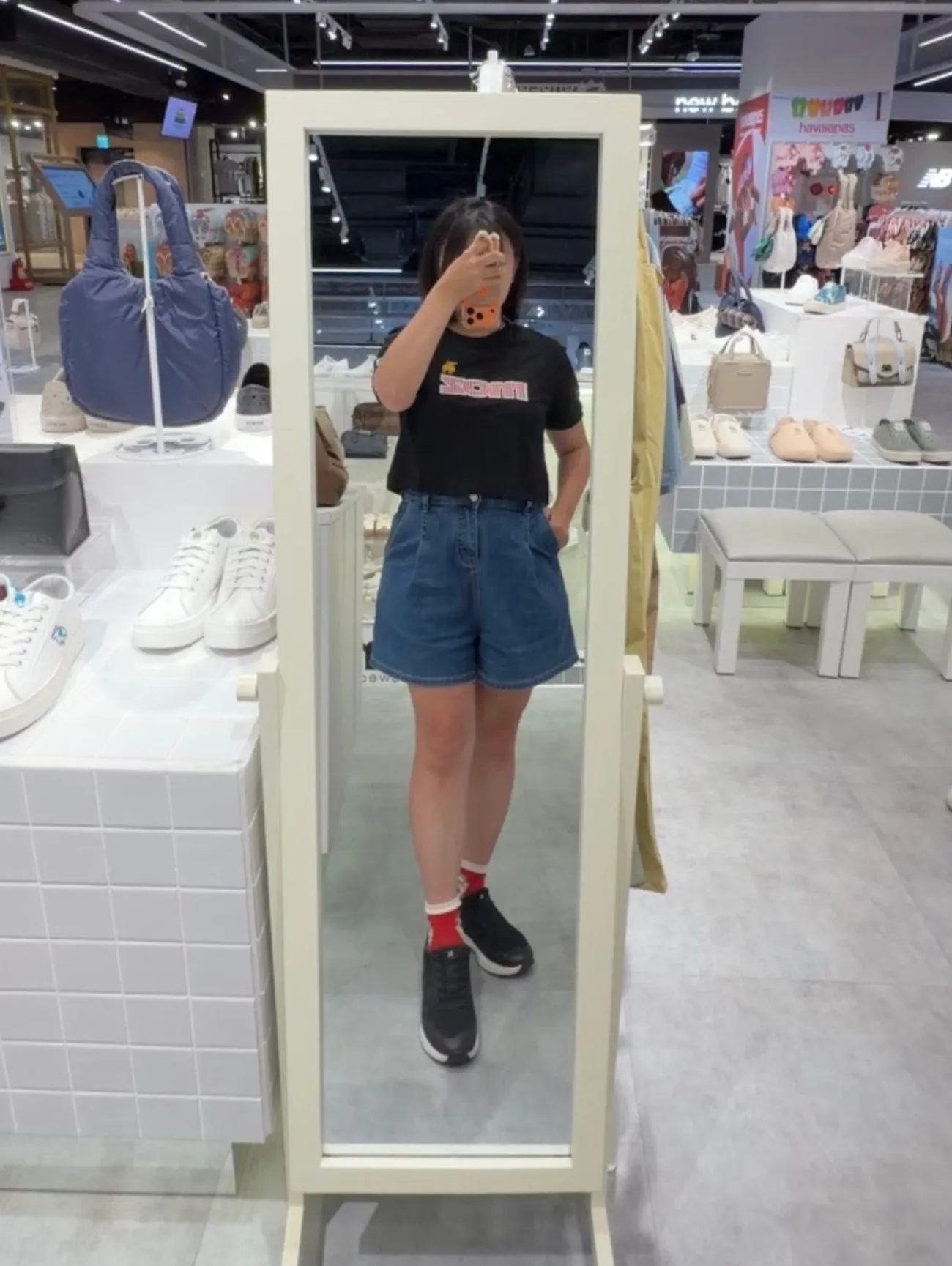 Moz瑞典駝鹿必買懶人包|必收4大人氣單品|洞洞餅乾水鞋、德訓鞋、雲朵包一次看! - 第13張圖 Moz瑞典駝鹿必買懶人包|必收4大人氣單品|洞洞餅乾水鞋、德訓鞋、雲朵包一次看!