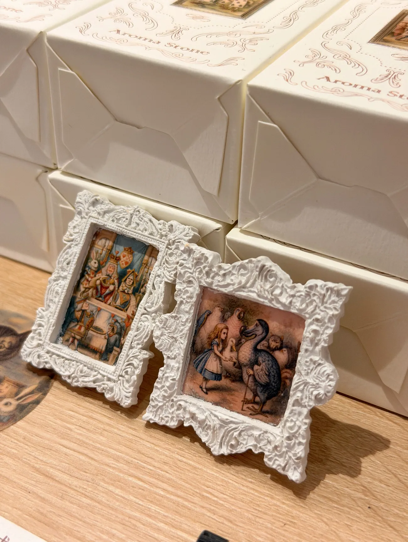 [台北展覽] 亞洲首場《愛麗絲夢遊仙境:兔子洞的秘密》｜13個沉浸式展區、互動裝置、AI鏡像體驗｜把童話的世界搬進現實！