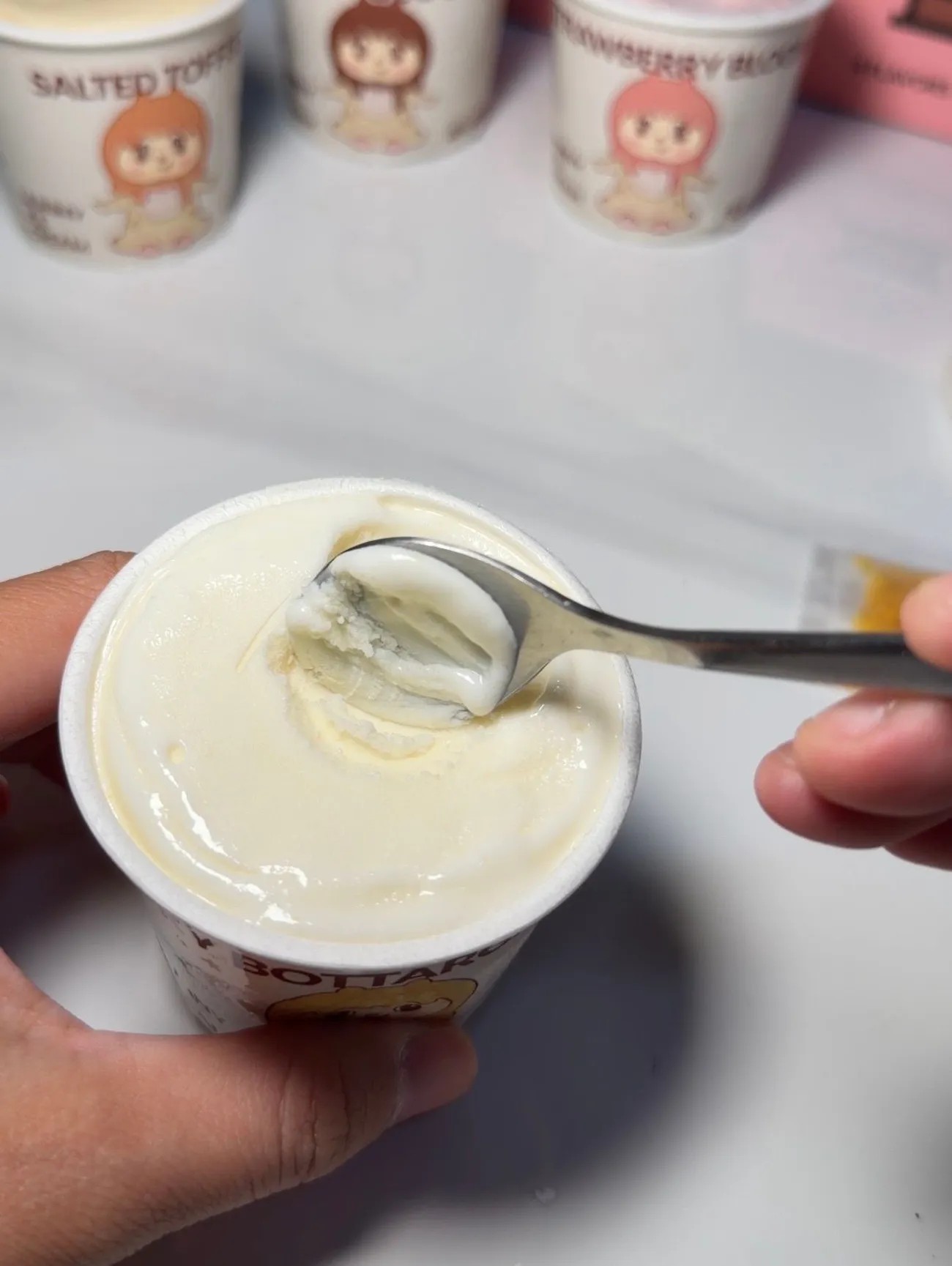 HUNNY ICE CREAM 夯拎冰淇淋 開箱｜鹹起司烏魚子冰淇淋超驚艷｜創意義式冰淇淋推薦！