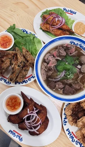 私房口袋名單!高雄 Phở Wild 越式河粉|純粹天然的琥珀色湯底,喝一口就愛上的純淨美味! - 第4張圖 私房口袋名單!高雄 Phở Wild 越式河粉|純粹天然的琥珀色湯底,喝一口就愛上的純淨美味!
