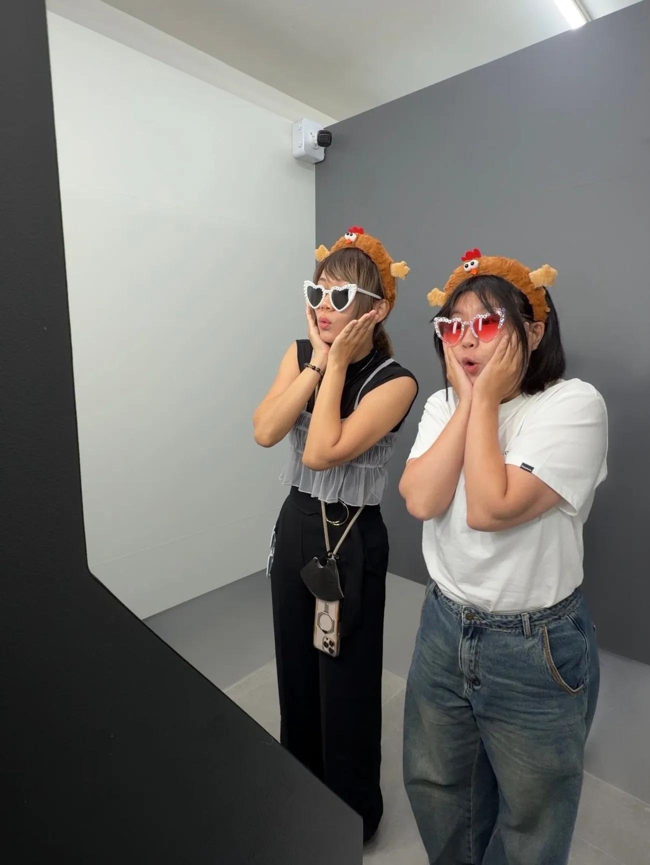 [台中西區]Photoism 韓式拍貼｜台中勤美店｜卡通ＩＰ、韓星聯名相框一次擁有｜不用飛韓國也能印官方小卡！