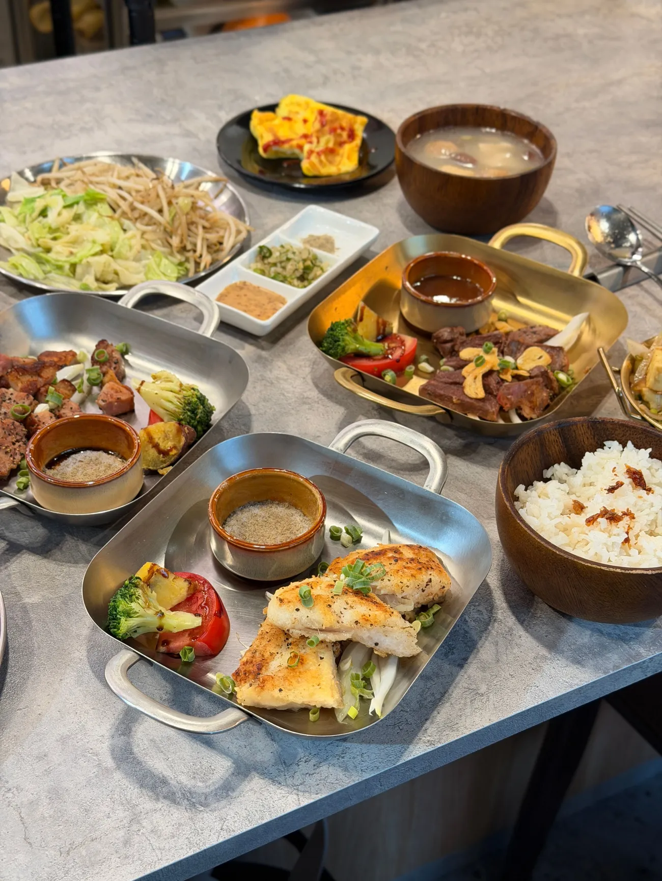 [台中北屯]三木鐵板燒｜高CP值鐵板燒｜A5和牛也吃得到！白飯、飲料、冰淇淋、炒飯、爆米花通通吃到飽｜高CP值鐵板燒！